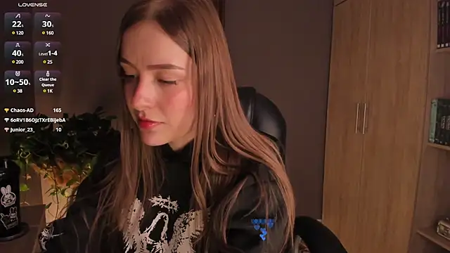 Snapshot of eilynxx chatting on March 2025 03:51:02 AM eilynxx online show from March 2025 03:51:02 AM