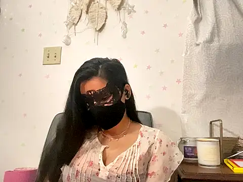 Snapshot of desiiiinigal chatting on October 2025 06:58:02 PM desiiiinigal online show from October 2025 06:58:02 PM