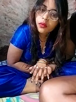 Snapshot of Simrandeshipp chatting on February 2025 08:19:02 PM Simrandeshipp online show from February 2025 08:19:02 PM