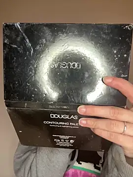 Snapshot of bunnythetailor chatting on January 2025 09:14:02 PM bunnythetailor online show from January 2025 09:14:02 PM