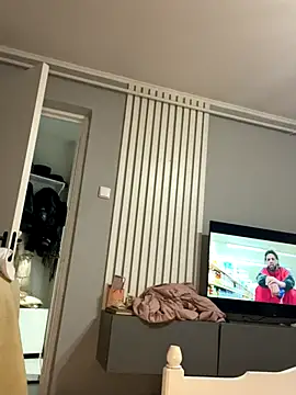 Snapshot of bunnythetailor chatting on October 2025 09:24:01 PM bunnythetailor online show from October 2025 09:24:01 PM