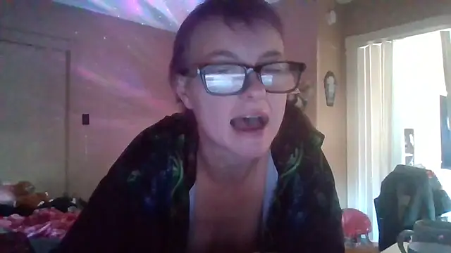 GloriousKarma online show from November 2025 02:05:02 PM