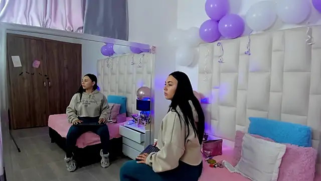 Ariana rouse online show from November 2025 03:56:01 PM