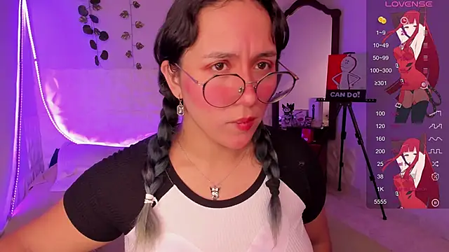 Ludovica6669 online show from March 2025 07:06:02 PM