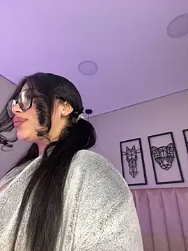 Zoe Banks  online show from September 2025 01:11:02 PM