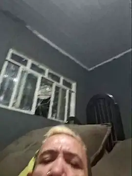 Snapshot of ruivotop chatting on March 2025 03:08:02 AM ruivotop online show from March 2025 03:08:02 AM