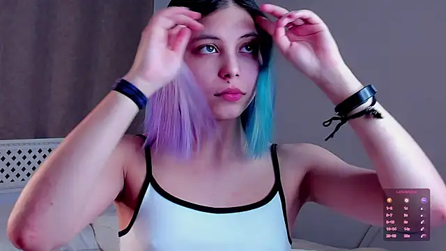 Snapshot of DarelleFare chatting on March 2025 02:41:01 PM DarelleFare online show from March 2025 02:41:01 PM