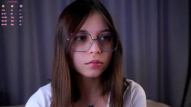 Snapshot of DarelleFare chatting on September 2025 10:58:02 AM DarelleFare online show from September 2025 10:58:02 AM