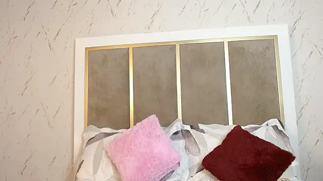 Snapshot of IsabelaWoods chatting on February 2025 08:22:01 PM IsabelaWoods online show from February 2025 08:22:01 PM