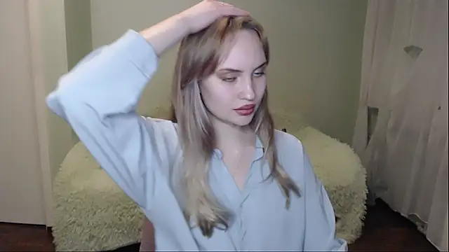 Snapshot of vivian_word chatting on March 2025 05:18:01 PM vivian word online show from March 2025 05:18:01 PM