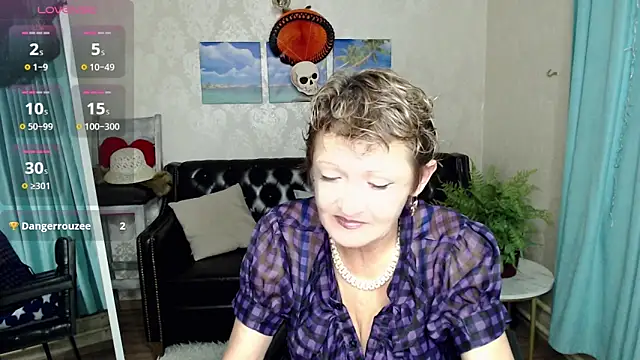 Snapshot of SexyGrandma_ chatting on October 2025 05:13:02 PM SexyGrandma online show from October 2025 05:13:02 PM