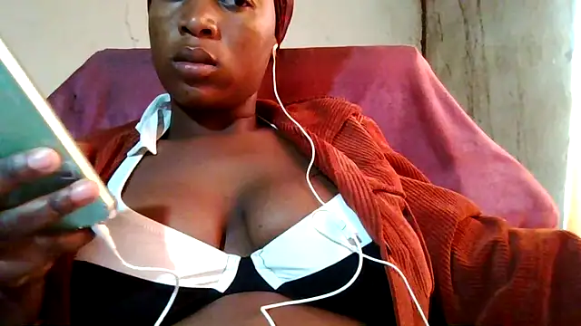 Hotchic22 online show from September 2025 07:33:02 AM