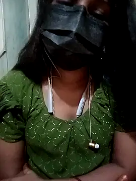 Snapshot of Tamil_roja17 chatting on February 2025 05:41:01 AM Tamil roja17 online show from February 2025 05:41:01 AM