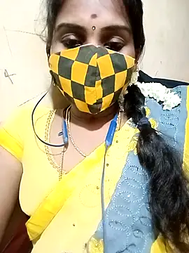 Snapshot of Tamil_roja17 chatting on March 2025 06:18:01 PM Tamil roja17 online show from March 2025 06:18:01 PM