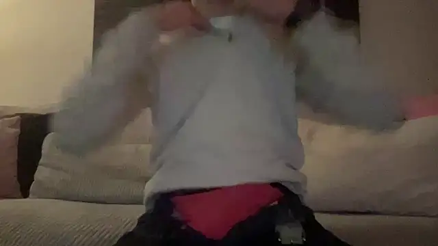 Snapshot of bullyboyy chatting on January 2025 07:53:02 PM bullyboyy online show from January 2025 07:53:02 PM