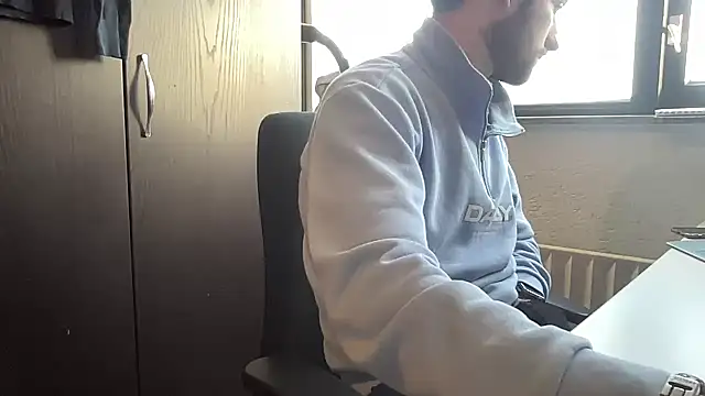 Snapshot of bullyboyy chatting on February 2025 08:57:01 AM bullyboyy online show from February 2025 08:57:01 AM