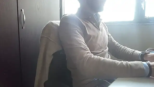 Snapshot of bullyboyy chatting on February 2025 12:44:02 PM bullyboyy online show from February 2025 12:44:02 PM