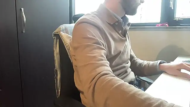 Snapshot of bullyboyy chatting on February 2025 02:57:02 PM bullyboyy online show from February 2025 02:57:02 PM