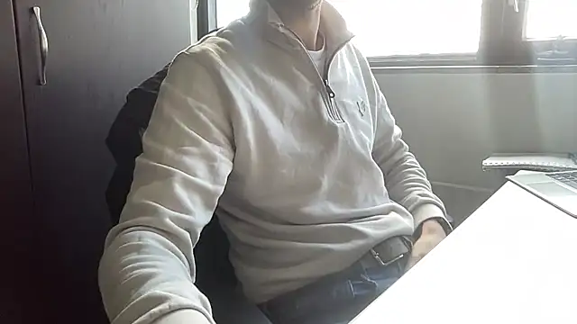 Snapshot of bullyboyy chatting on February 2025 02:14:02 PM bullyboyy online show from February 2025 02:14:02 PM