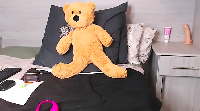 Cherry-brown55 online show from February 2025 03:34:02 AM