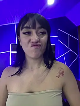 Snapshot of Melody_rousse_ chatting on October 2025 08:39:01 PM Melody rousse online show from October 2025 08:39:01 PM