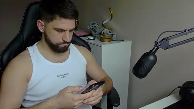 lucas kazimm online show from February 2025 02:05:02 PM