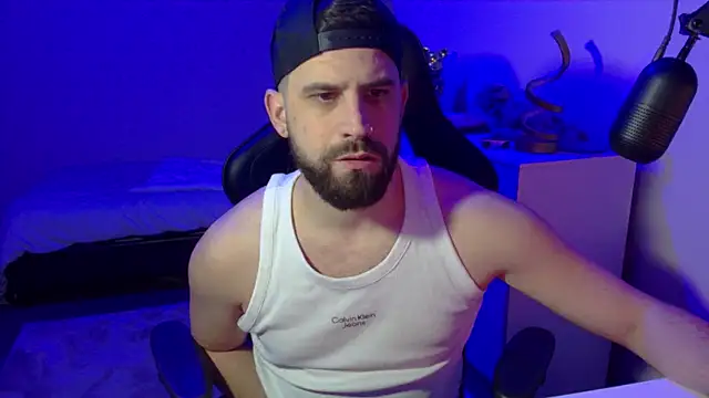 lucas kazimm online show from February 2025 09:35:02 PM