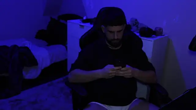 lucas kazimm online show from February 2025 10:15:02 PM