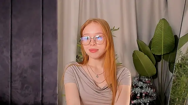 Snapshot of DarylBody chatting on February 2025 10:01:01 PM DarylBody online show from February 2025 10:01:01 PM