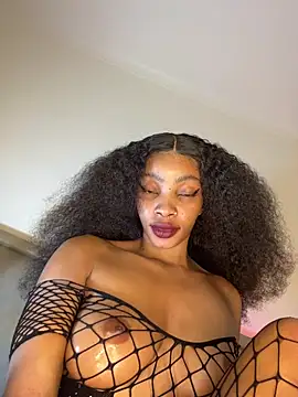 Snapshot of ZinaFreak chatting on November 2025 02:21:02 AM ZinaFreak online show from November 2025 02:21:02 AM