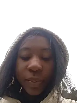 Snapshot of Zaira_Rose_ chatting on October 2025 12:49:02 PM Zaira Rose online show from October 2025 12:49:02 PM