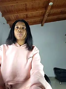 Snapshot of Zaira_Rose_ chatting on October 2025 03:07:01 PM Zaira Rose online show from October 2025 03:07:01 PM