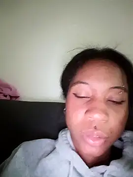 Snapshot of Zaira_Rose_ chatting on October 2025 03:29:02 AM Zaira Rose online show from October 2025 03:29:02 AM