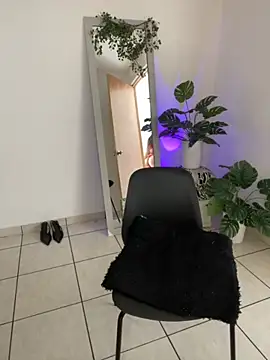 meli ortiz  online show from November 2025 04:17:02 PM