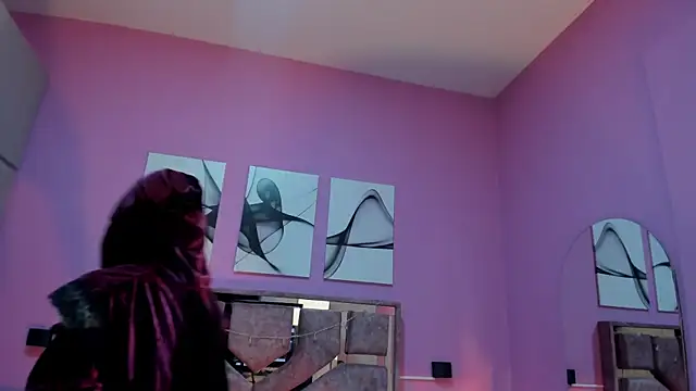 green lovv online show from October 2025 12:17:02 PM