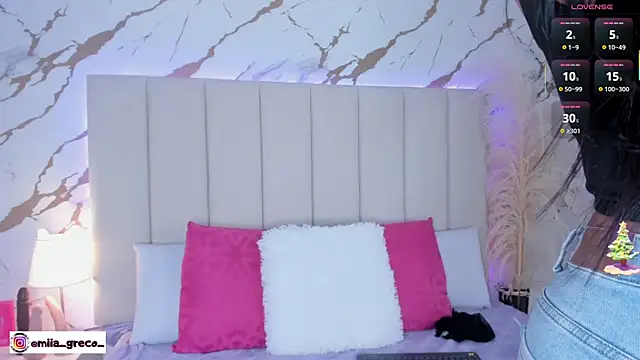 Snapshot of Mia_greco_ chatting on November 2025 08:19:02 PM Mia greco online show from November 2025 08:19:02 PM