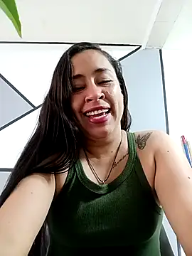 kamila lovee online show from September 2025 06:57:01 PM