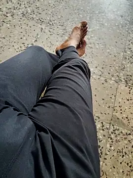 suggest121 online show from March 2025 06:57:02 AM