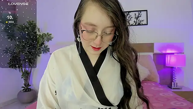 julietha bianco  online show from September 2025 02:09:02 PM