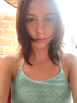 Maiden-Hot online show from October 2025 08:09:02 PM