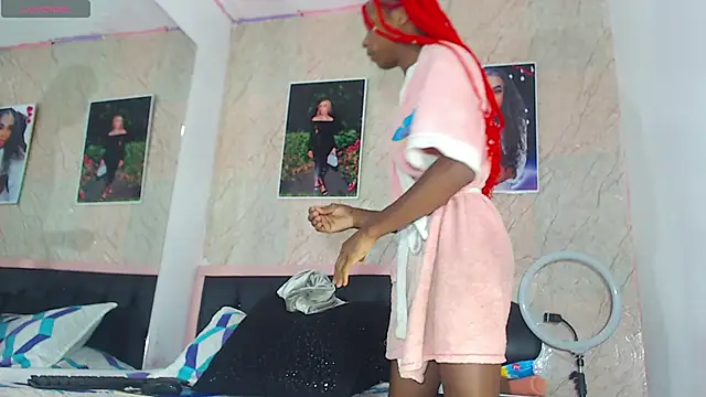 k stormi  online show from October 2025 12:38:02 PM