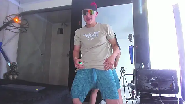 Thomas May4rs online show from February 2025 10:34:01 AM