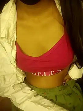 Snapshot of angel-cinderella chatting on February 2025 10:51:01 AM angel-cinderella online show from February 2025 10:51:01 AM