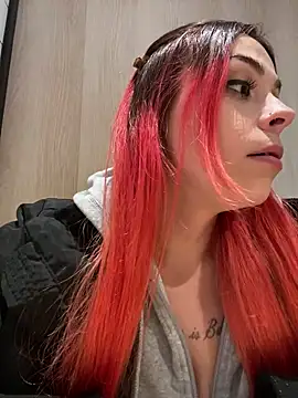 Snapshot of ToxicBarbieDoll chatting on March 2025 03:51:02 PM ToxicBarbieDoll online show from March 2025 03:51:02 PM