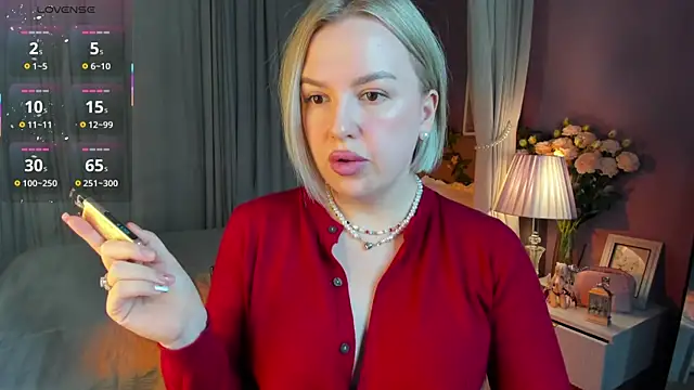 Nikki Kai online show from November 2025 01:05:01 AM