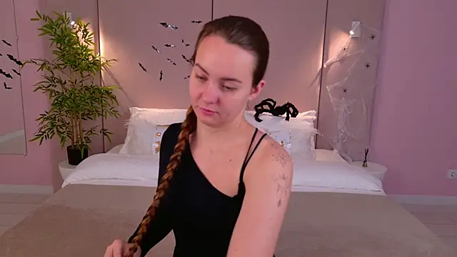 JaniceCollins online show from November 2025 02:43:02 AM