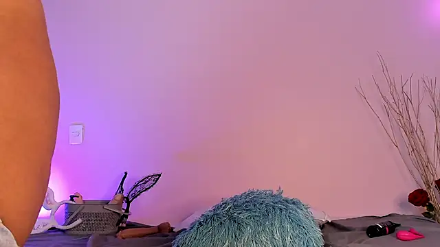 aleya bliss online show from February 2025 07:05:02 PM