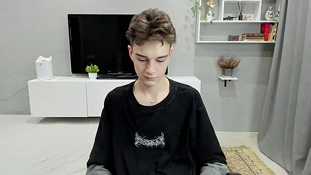 Snapshot of avegothy- chatting on February 2025 06:56:01 PM avegothy- online show from February 2025 06:56:01 PM