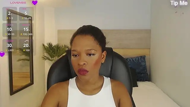 brendathompson  online show from September 2025 02:48:02 AM