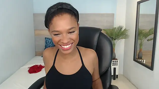 brendathompson  online show from October 2025 02:11:02 AM